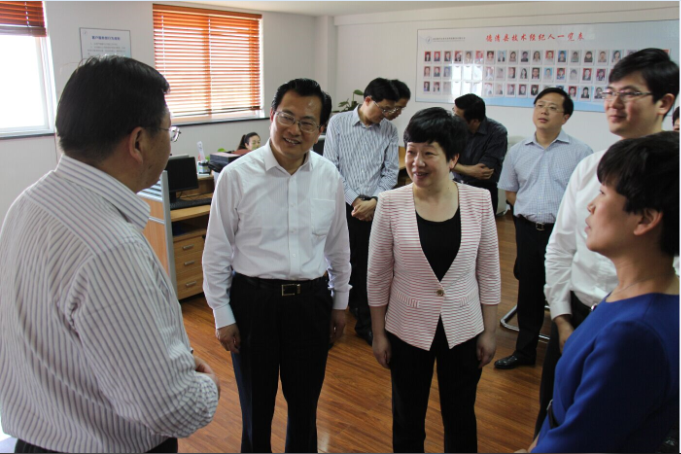 湖州市市委书记裘东耀、德清县委副书记县长.png